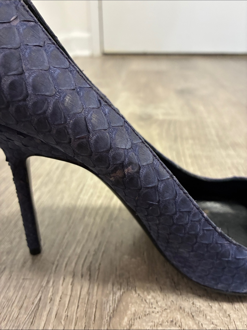 BURBERRY Python Leather Pumps - Picture 8 of 8